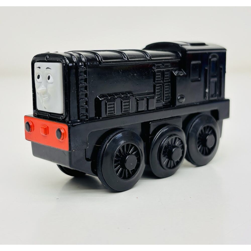 Diesel Battery Operated Motorized Diecast Engine Thomas & Friends Y4109 Working